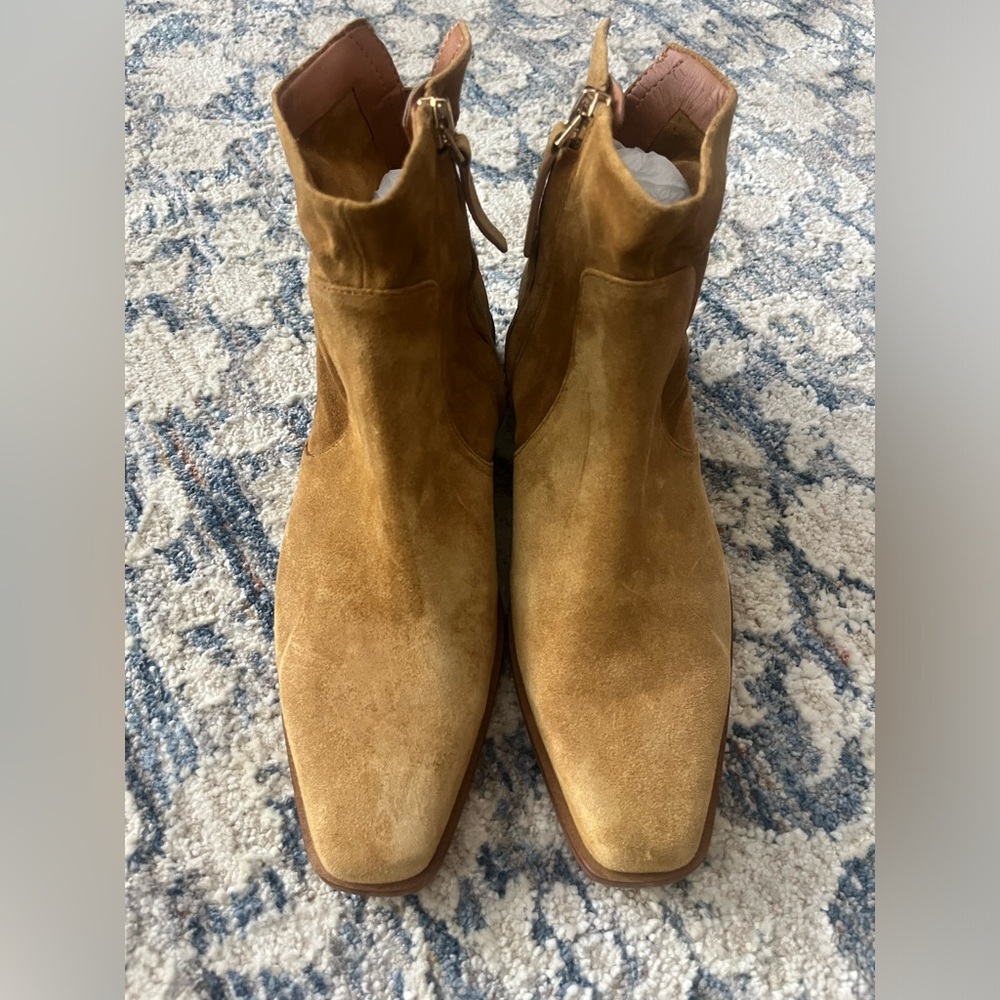 Franco Sarto suede leather boot! Size 6.5 Mustard brown NWOB